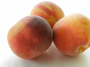 Market Minute: Peaches and Corn!