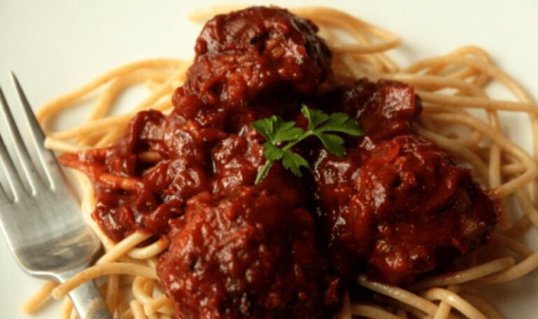 Weeknight Eats: Lamb Spaghetti and Meatballs